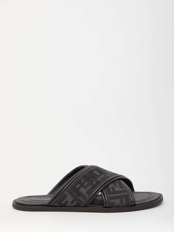 FENDI メンズ サンダル