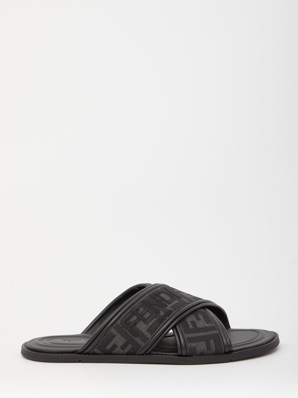 FENDI メンズ サンダル
